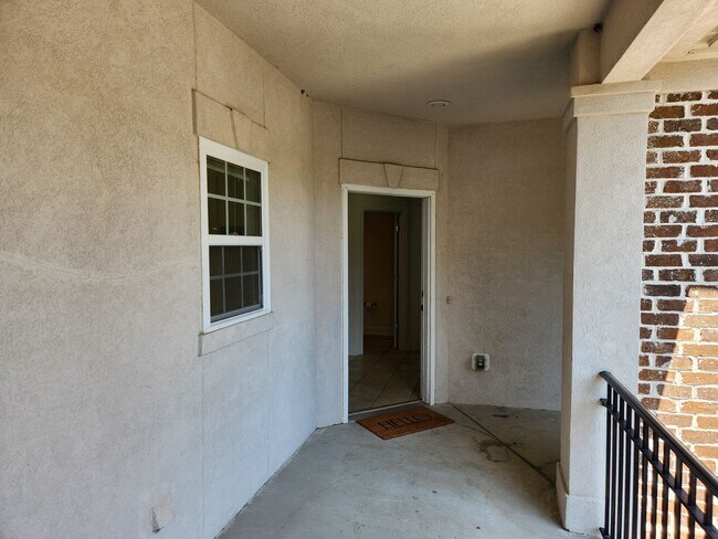 Photo - 411 Southbridge Blvd