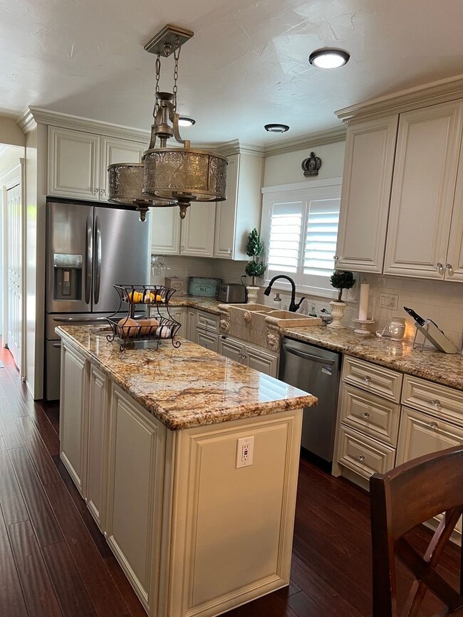 Photo - 1422 Court St