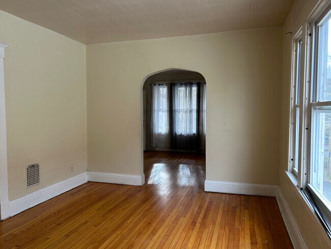 Photo - 29 Emerson Ave