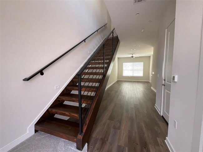 Photo - 12001 Vista Parke Dr Unit 203