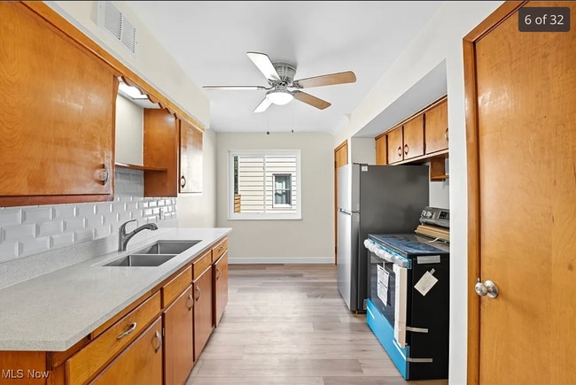 Granite countertops - 3340 W 210th St