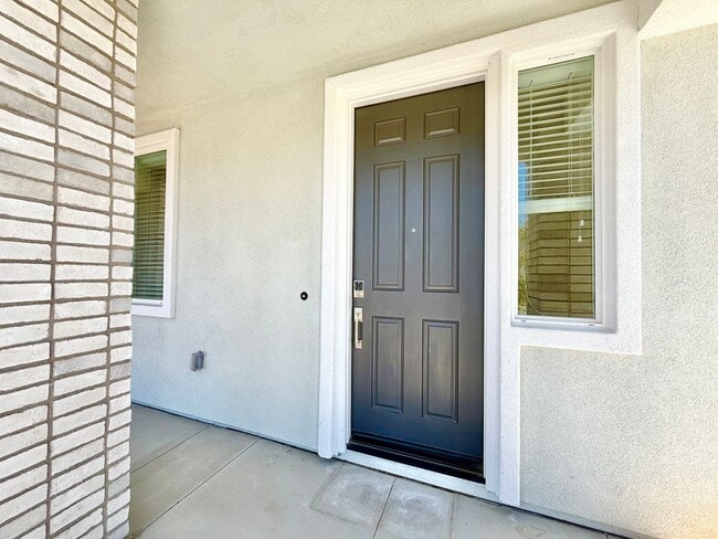 Photo - Move-In Ready 5 Bedroom Home with Solar & Large Loft
