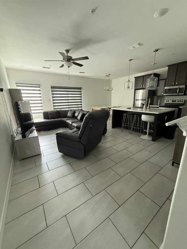 Photo - 9918 Kaspar Dr Unit 9918