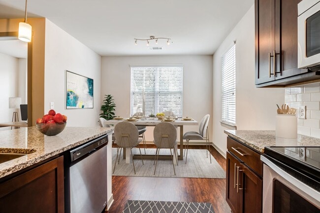 Element Ballantyne apartments — community photo