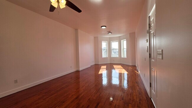 Photo - 6 50th St Unit 3