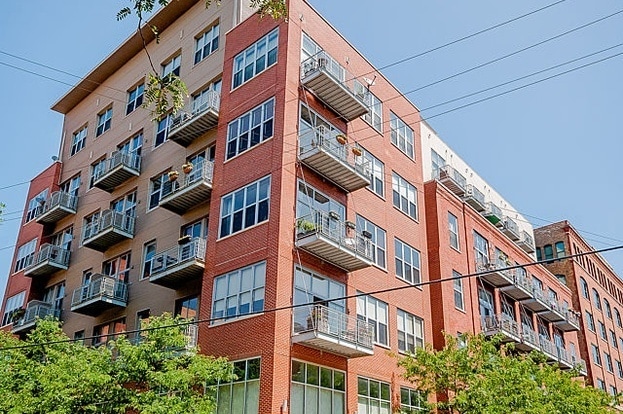 Building Photo - 824 W Superior St Unit 501 Rental