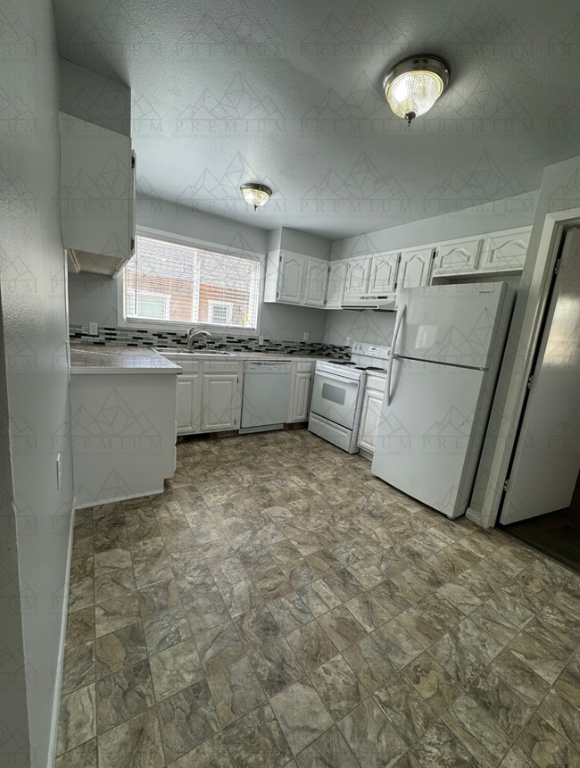 Photo - 402 McCoy St