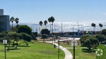 más cercano a sendero para bicicletas - 250 The Vlg Unidad 210