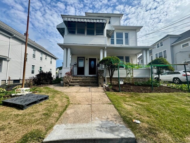 Photo - 115 Palm St Apartment Unit 2