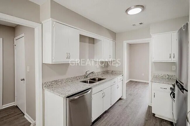 Photo - 134 Sycamore Ct