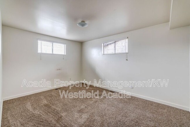 324 S 500 E St