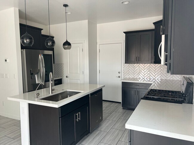 Photo - gated community 4 bed 2 bath home