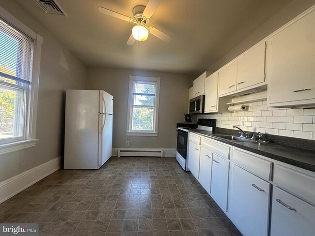 Photo - 165 S Main St Unit 2ND FLOOR