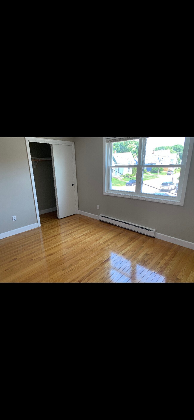 Photo - 7 Cottage St Apartments