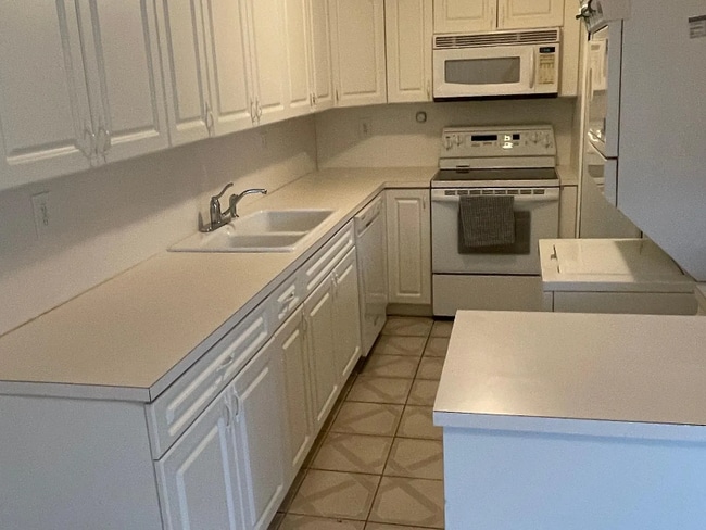 Photo - 5900 SW 127th Ave Unit 3213