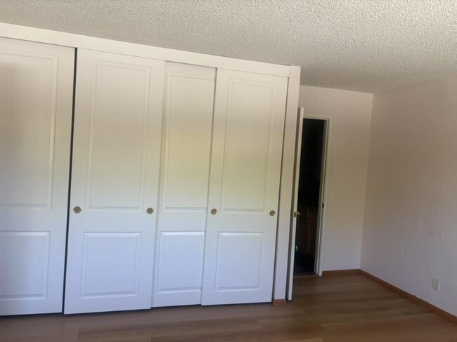 Building Photo - 2844 Parkrow Ln Rental