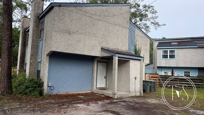 Photo - 1069 Kelly Dr