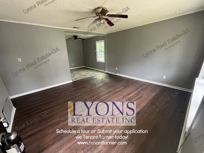 Photo - 800 Ponderosa Dr