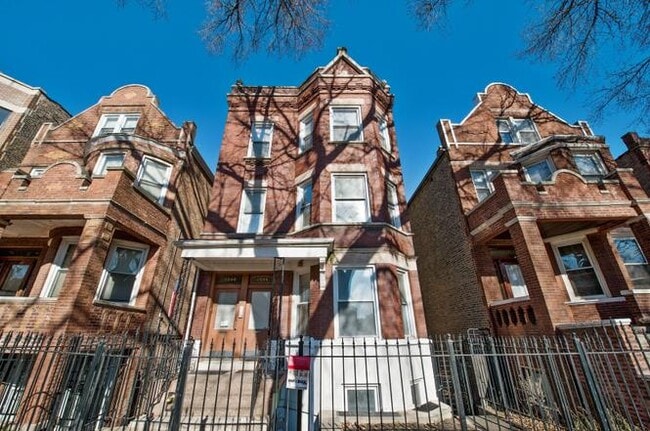 Building Photo - 2644 W 22nd Pl Unit #2