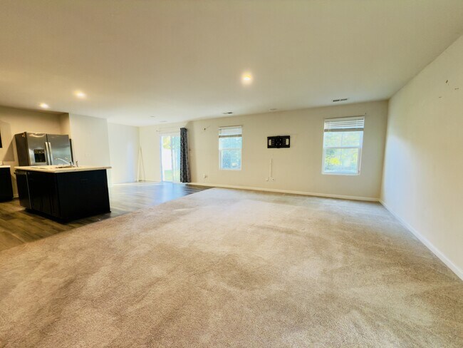 Photo - 5147 Downhaul Dr