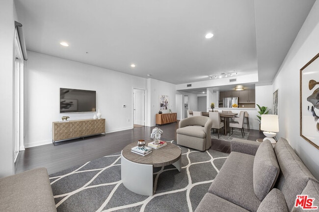 Photo - 436 S Virgil Ave Unit 407