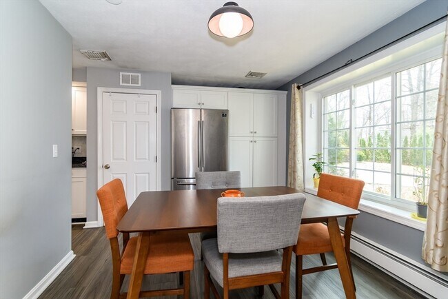 Photo - 24 Homeward Ln