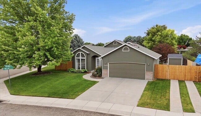 Building Photo - 12425 W Highlander St