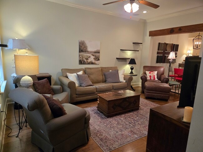 Photo - 2206 Anderson Rd