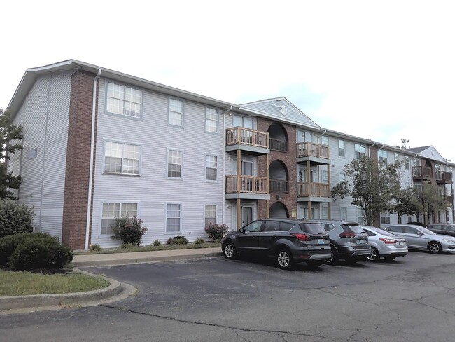 Building Photo - 261 Simpson Ave Unit 127