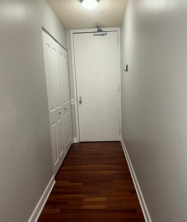 Photo - 30 E Huron St Unidad 4304