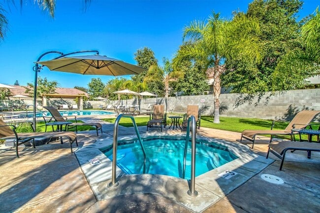 921 Jasmine Parke Dr Unidad 4