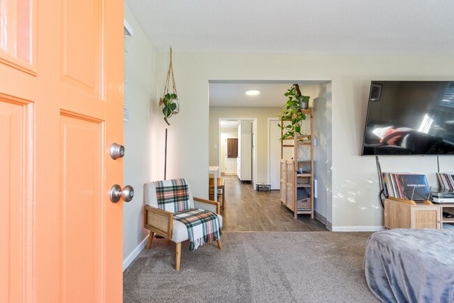 Photo - 2Bed/2Bth in Vancouver