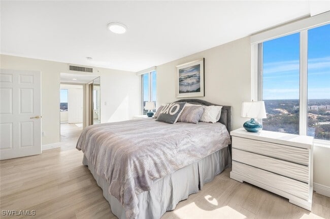 Photo - 6849 Grenadier Blvd Unidad 1704