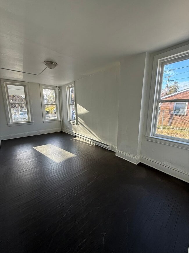 Building Photo - 351 Smyser St Unit Apt #1