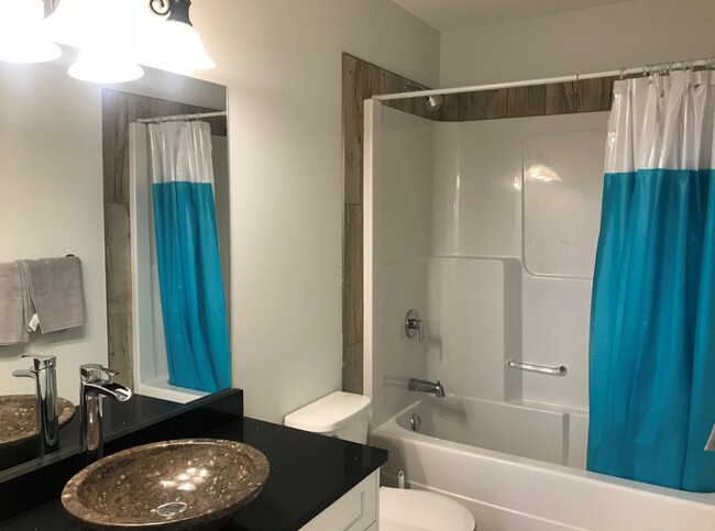 Photo - 8304-8388 88 Ave