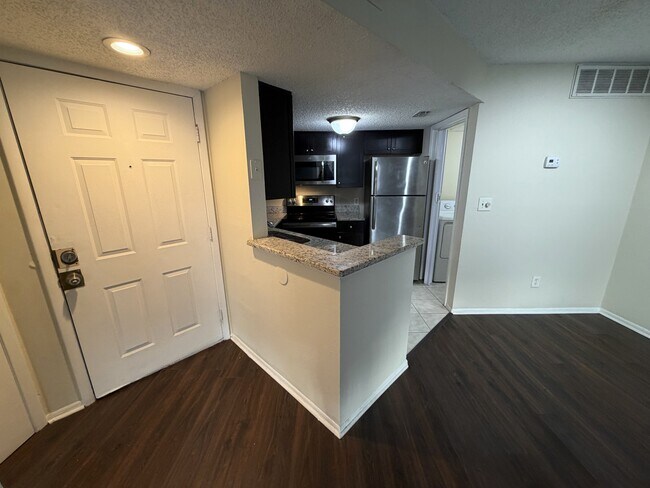 Photo - 1916 Lake Atriums Cir