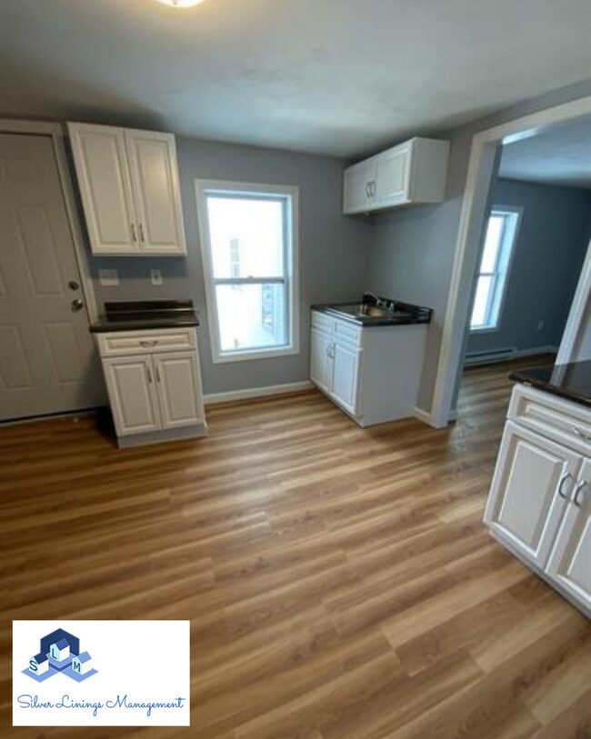 74 Wall St Unit 1