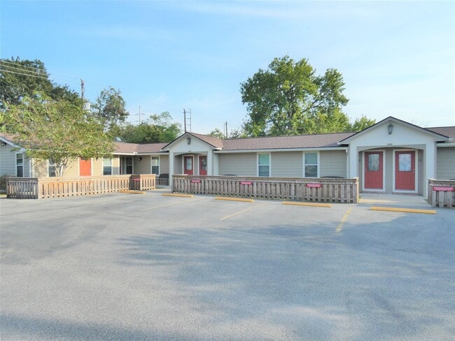 Building Photo - 507 Houston St Unit 4