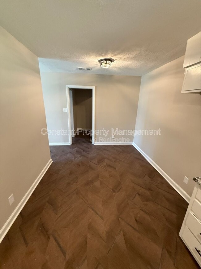 Photo - 3059 O'Hara Dr N