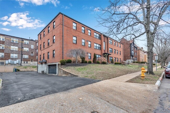 Photo - 7553 Buckingham Dr