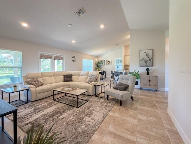 249 Rotonda Blvd W