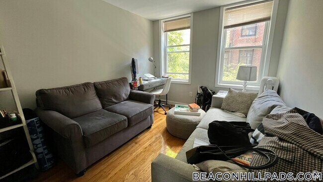Building Photo - 70 Joy St Unit 3 Rental