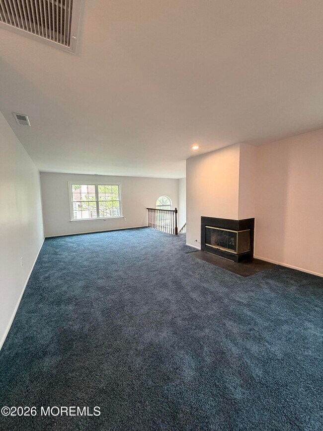 Photo - 36 Racquet Rd