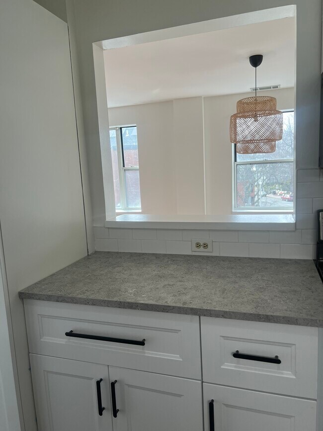 Photo - 289 Essex St Unidad 407