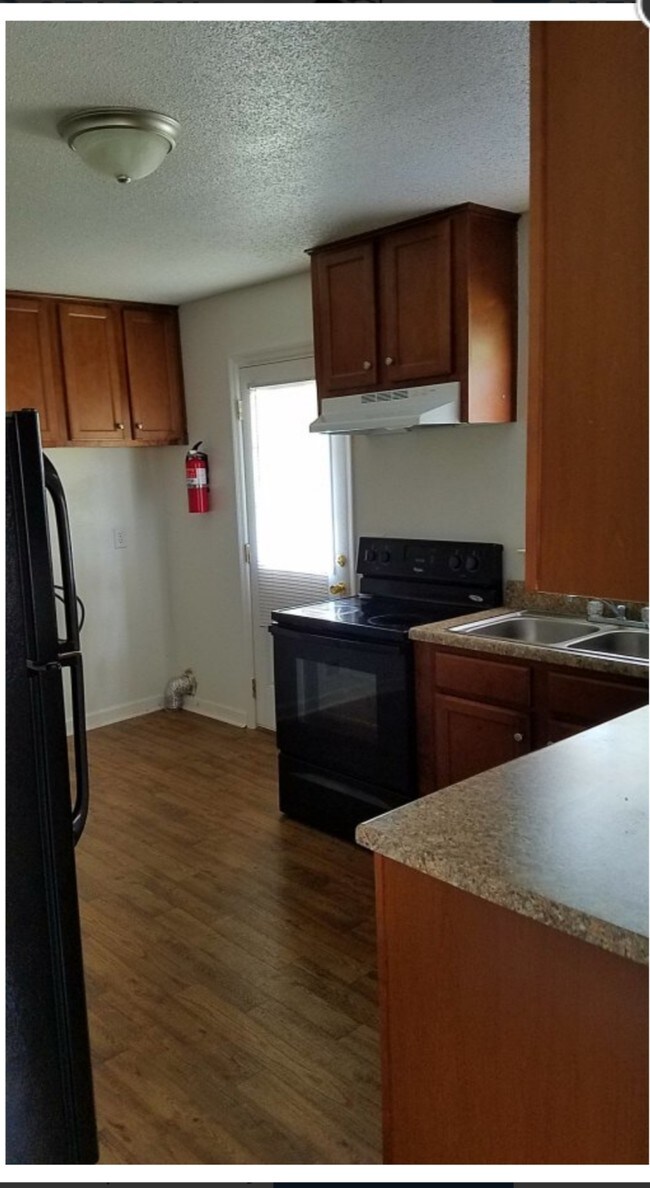 Photo - 4337 Trenholm Rd Unidad A