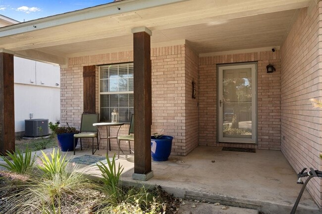 Photo - 108 David Dr