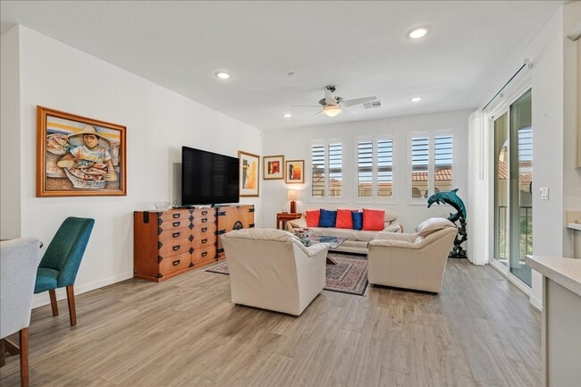 Photo - 2555 Hampton Rd Unit 4306