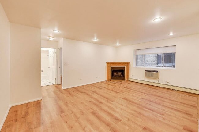 Photo - 5400 N Sheridan Rd Unit 210
