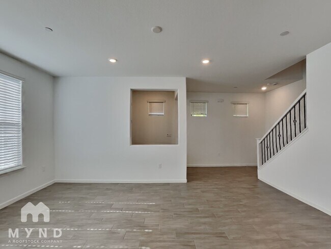 Photo - 1680 Matmor Rd