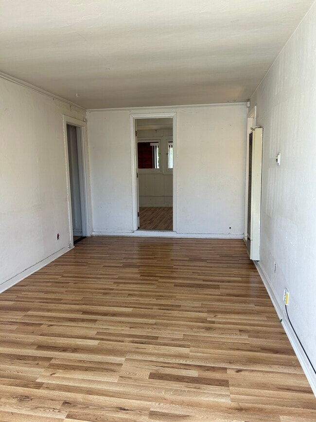 Photo - 1557 D St Unidad Apartment